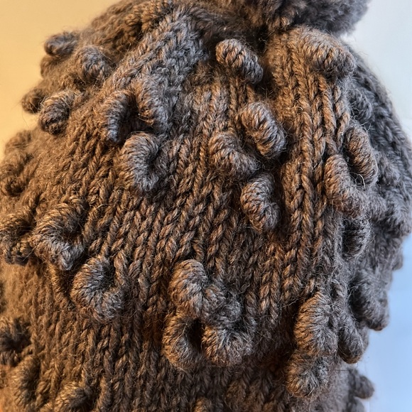 100% wool brand new hand made - Picture 2 of 3